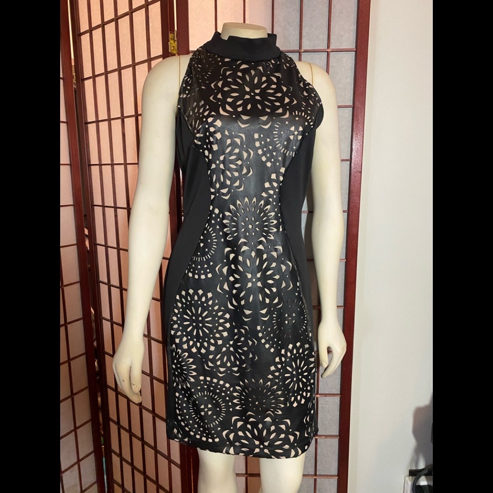 Venus Black sleeveless dress size 8.